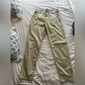 Nike Men's Slim Straight Chino Pants in Light Khaki